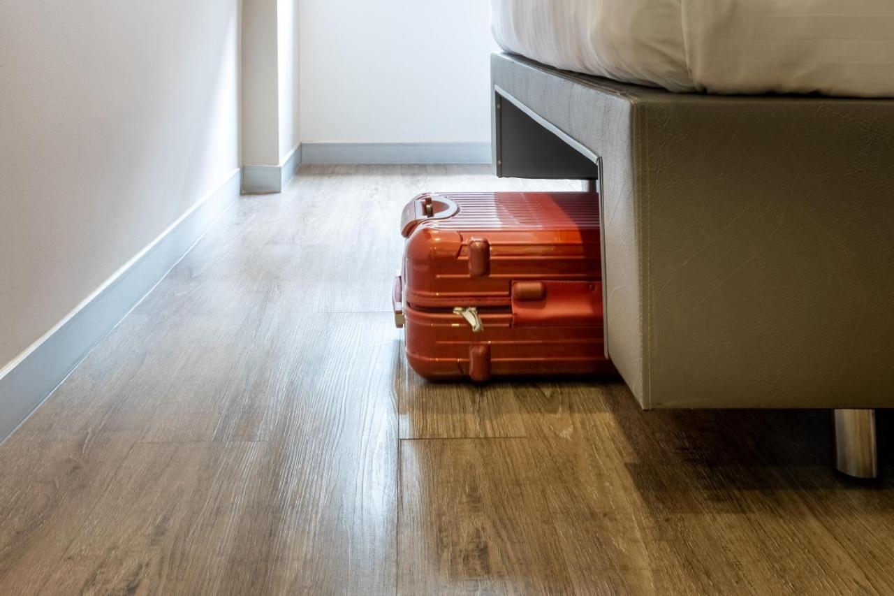 Red Planet Hiroshima Hotel Bagian luar foto